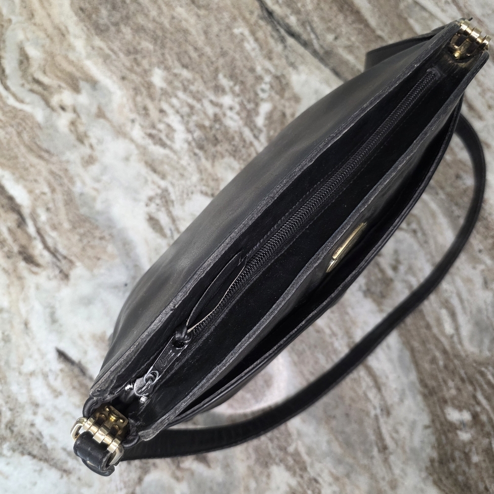 Vintage Etienne Aigner Handcrafted Leather Shoulder Bag Black - Picture 10 of 12